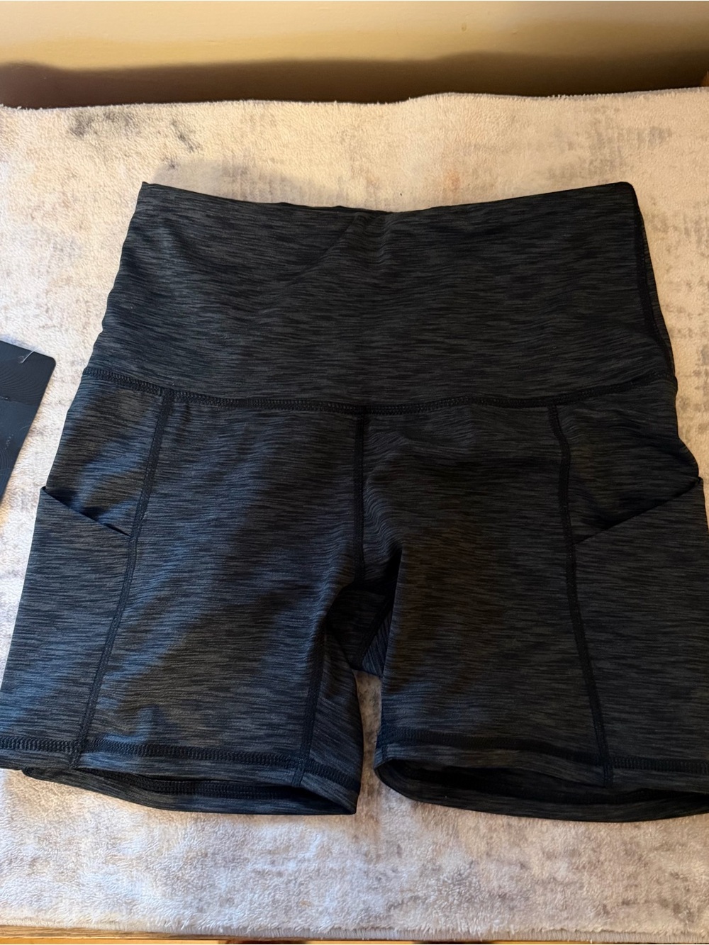 NEW NWT ODODOS Women's Tummy Control Yoga Shorts with Pockets High Waist
.